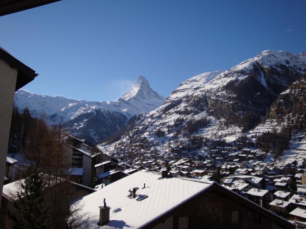 Ferienwohnung Haus St.Martin Zermatt Zimmer foto